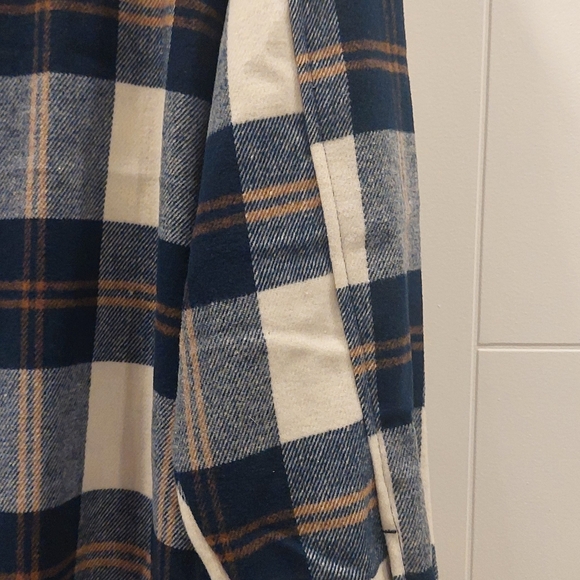 Navy Plaid Utility Jacket for Women - Picture 7 of 7